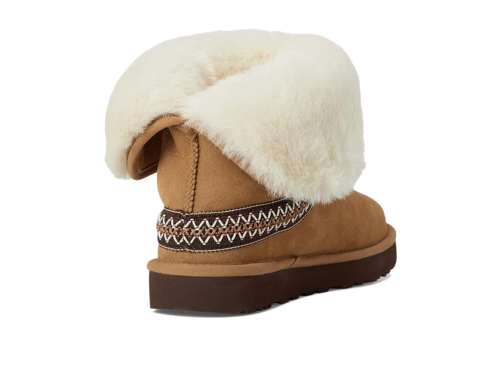 商品UGG|Classic Short Cresent,价格¥857,第5张图片详细描述