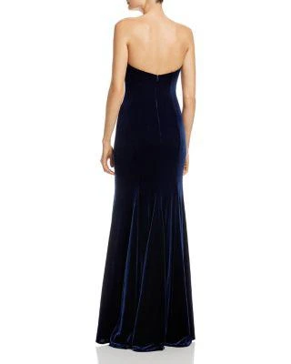 商品AQUA|Asymmetric Strapless Velvet Gown - 100% Exclusive,价格¥949,第2张图片详细描述