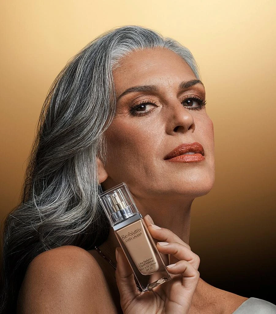 商品Estée Lauder|Re-Nutriv Ultra Radiance Liquid Foundation SPF 20,价格¥980,第4张图片详细描述