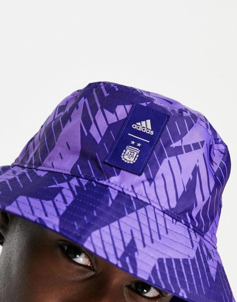 商品Adidas|adidas Football Argentina World Cup 2022 printed bucket hat in navy,价格¥298,第3张图片详细描述