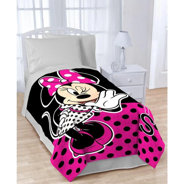 商品Disney|'s Minnie Dots are the New Black Throw Blanket,价格¥180,第1张图片