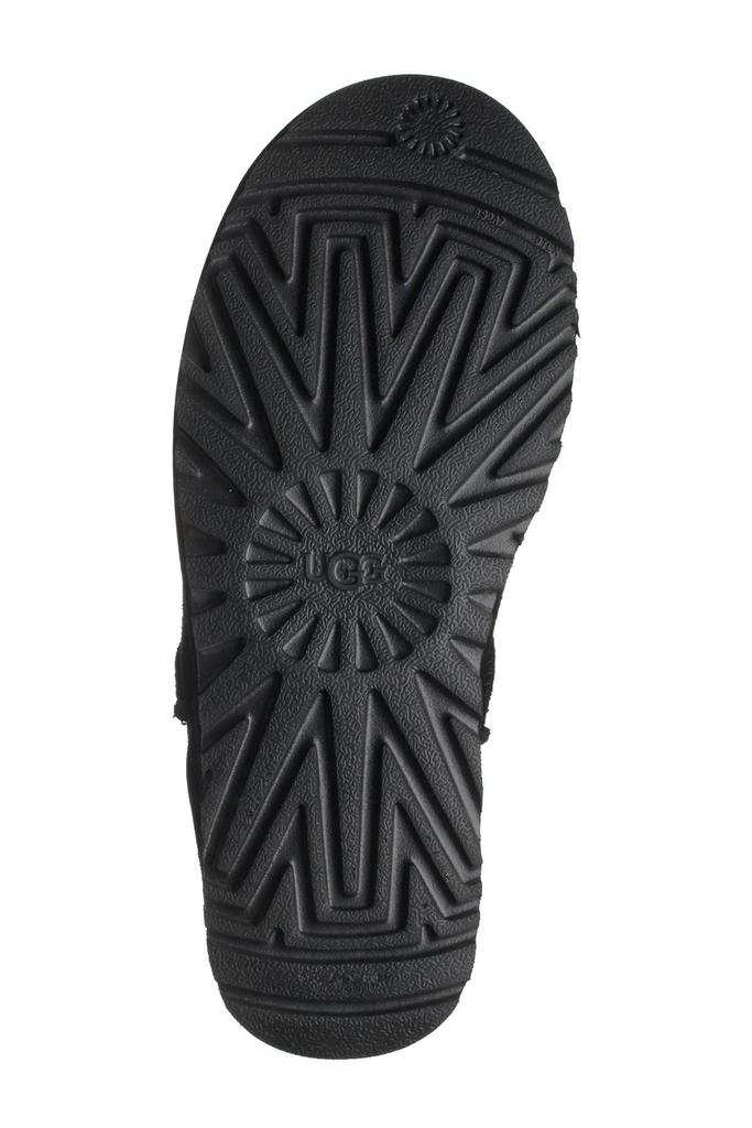 UGG Classic Slipper - Slippers - BeyondStyle