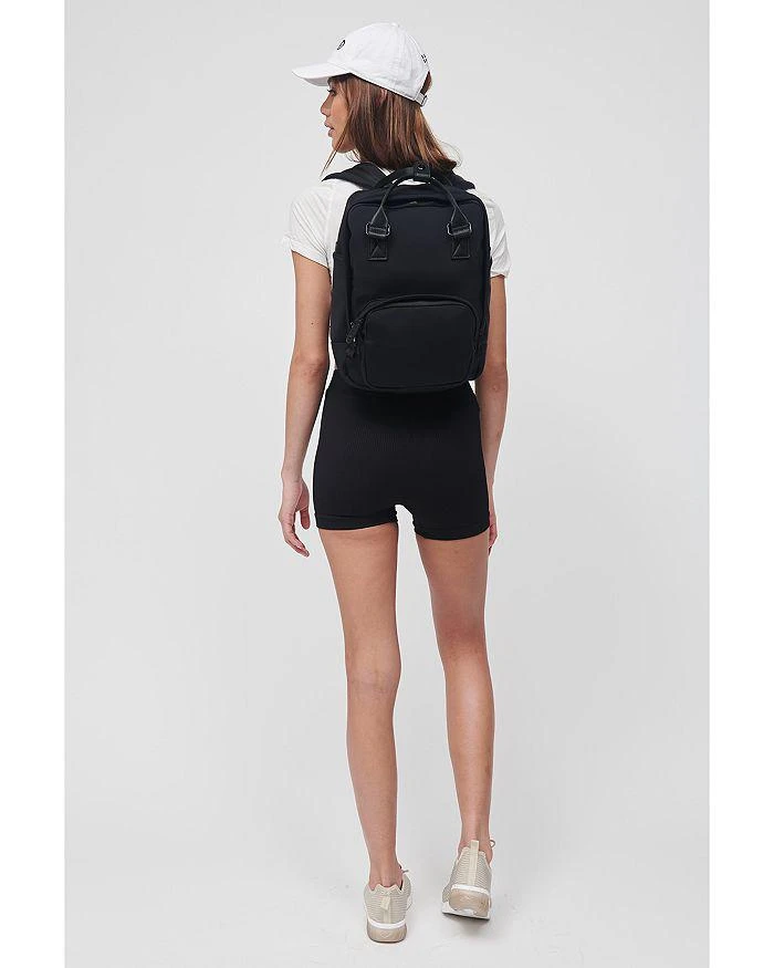 商品Sol & Selene|Iconic Medium Backpack,价格¥749,第2张图片详细描述