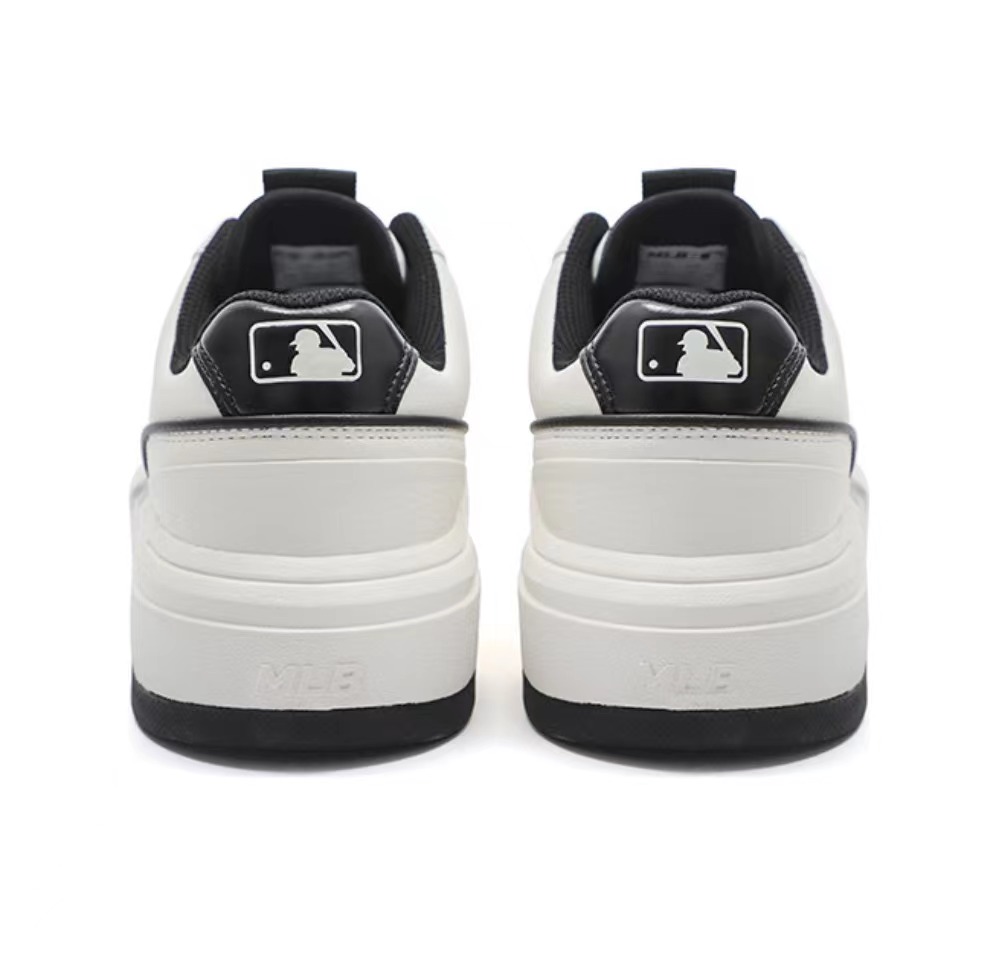【享贝家】MLB 纽约洋基队 厚底舒适板鞋 白色 男女同款 3ASXCA12N-50WHS商品第4张图片规格展示