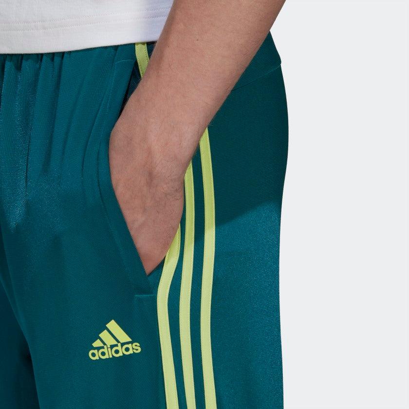 Men's adidas Essentials Warm-Up Tapered 3-Stripes Track Pants商品第4张图片规格展示