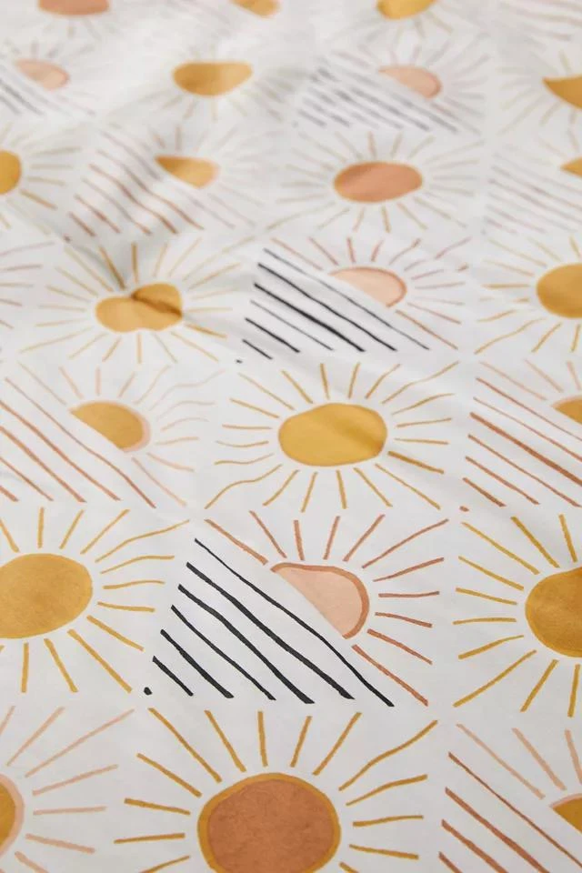 商品Urban Outfitters|Geo Sun Comforter Set,价格¥623,第5张图片详细描述