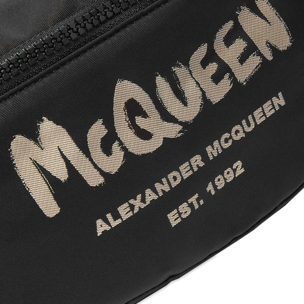 商品Alexander McQueen|Alexander McQueen Graffiti Logo Belt Bag,价格¥2216,第2张图片详细描述