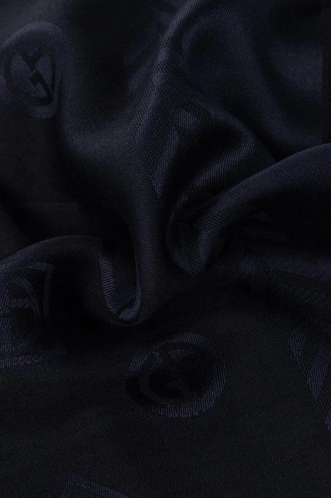 商品Giorgio Armani|Giorgio Armani Logo-Jacquard Frayed Edge Scarf,价格¥3370,第2张图片详细描述