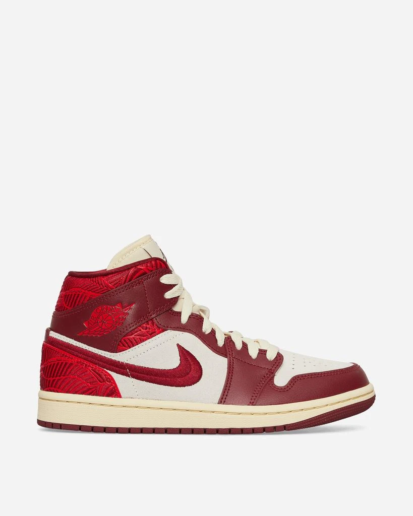商品Jordan|WMNS Air Jordan 1 Mid SE 'Tiki Leaf' Sneakers Team Red,价格¥593,第2张图片详细描述