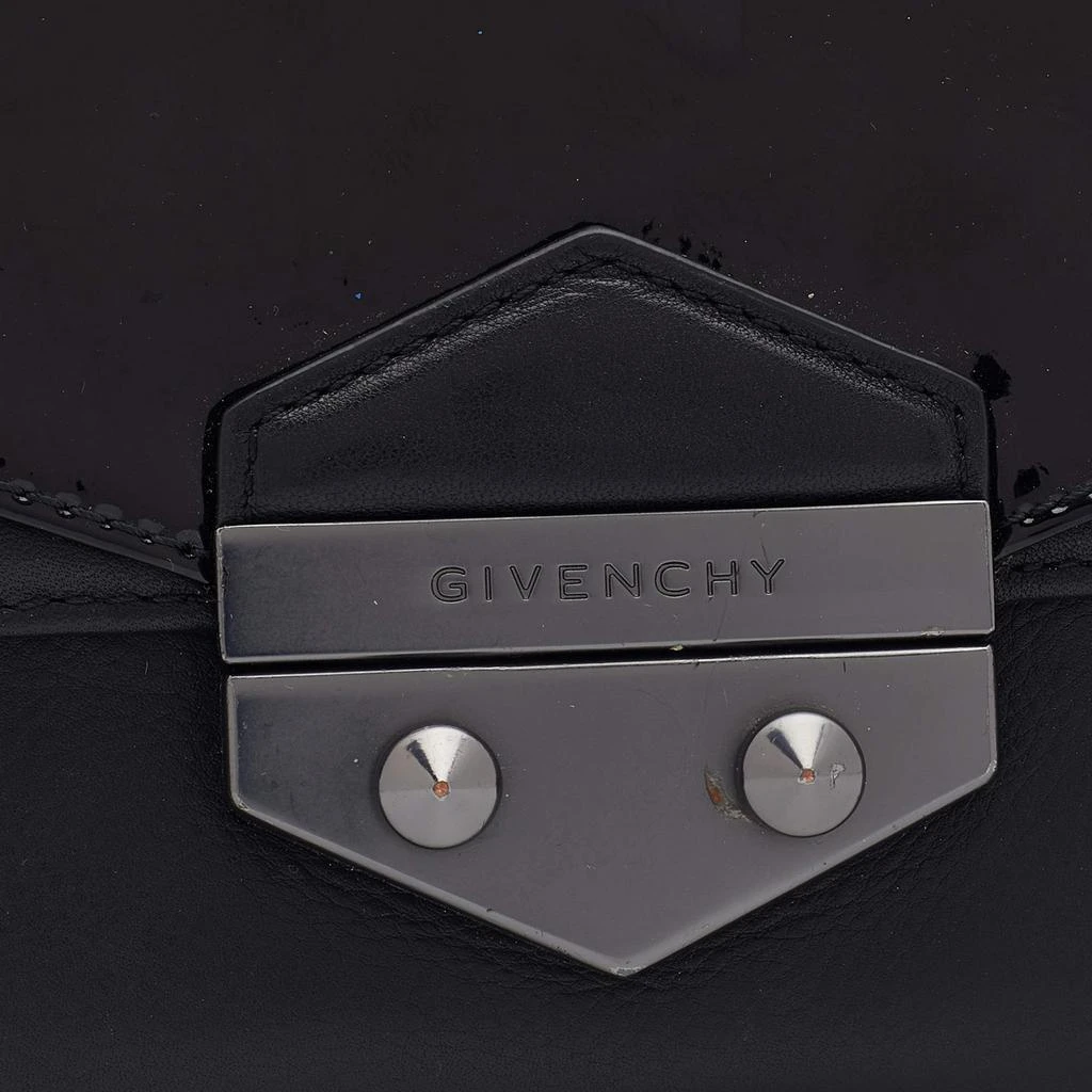 商品[二手商品] Givenchy|Givenchy Black Patent and Leather Flap Continental Wallet,价格¥1045,第5张图片详细描述