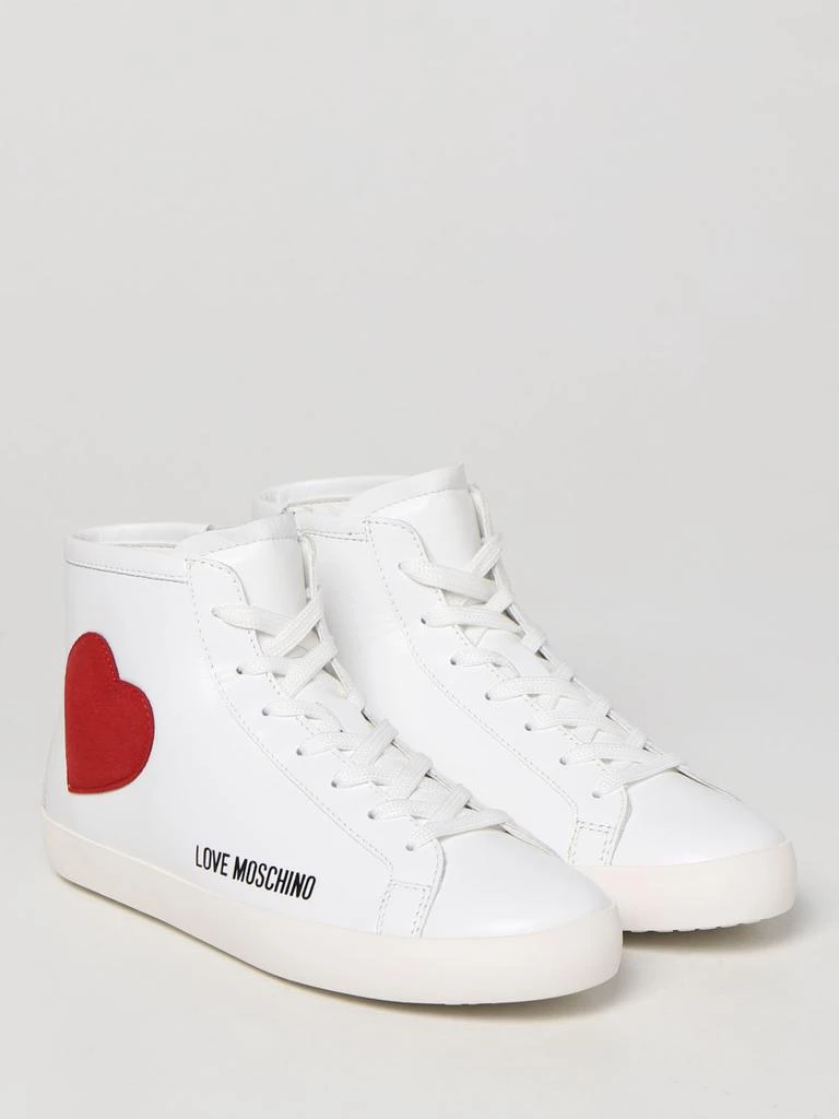 商品Love Moschino|Love Moschino sneakers in leather with heart,价格¥935,第2张图片详细描述