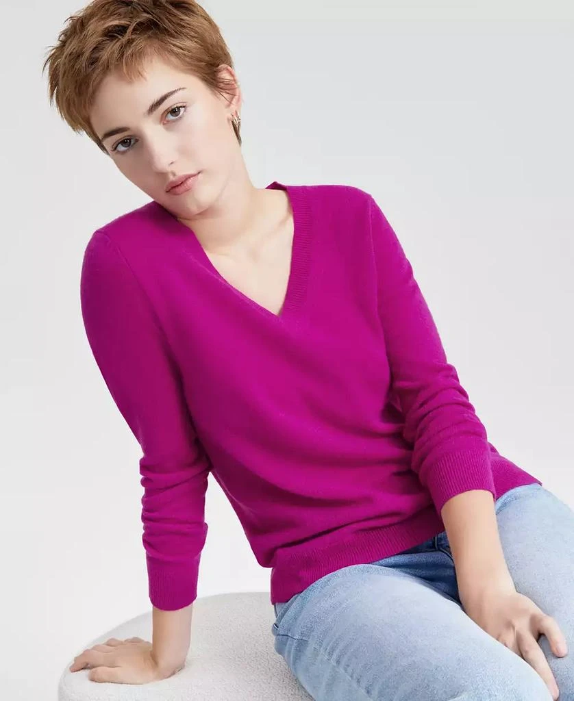商品Charter Club|100% Cashmere Women's V-Neck Long-Sleeve Sweater, Created for Macy's,价格¥149,第1张图片