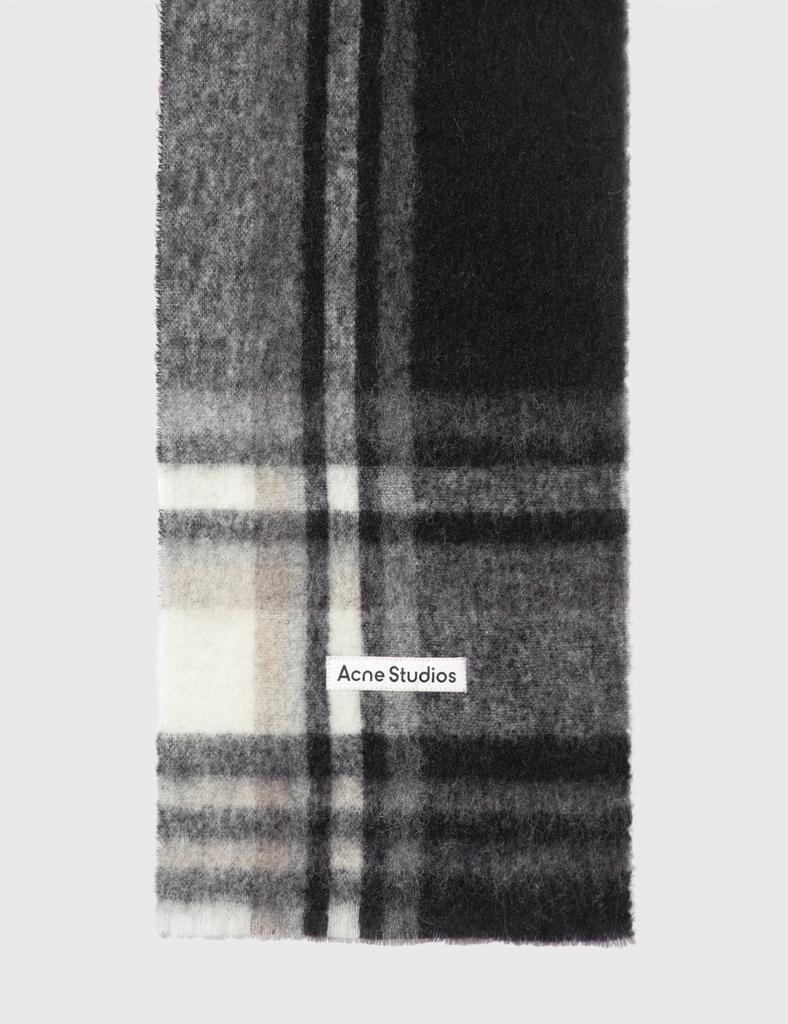 Checked Logo Scarf商品第3张图片规格展示