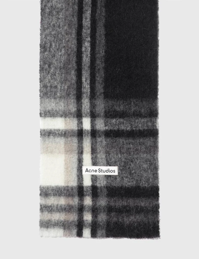 商品Acne Studios|Checked Logo Scarf,价格¥1804,第3张图片详细描述