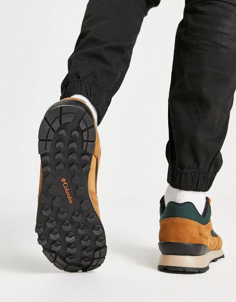 商品Columbia|Columbia Wildone Navigate suede trainers in tan and green,价格¥922,第2张图片详细描述