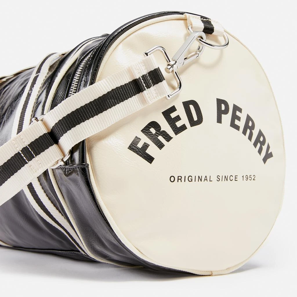 商品Fred Perry|Fred Perry Classic Faux Patent Leather Duffle Bag,价格¥802,第4张图片详细描述