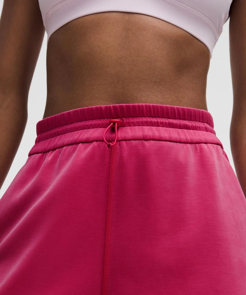 Softstreme High-Rise Short 4" 商品