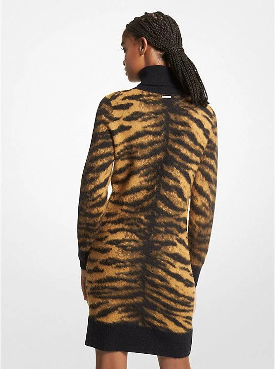 商品Michael Kors|Brushed Tiger Jacquard Sweater Dress,价格¥545,第2张图片详细描述