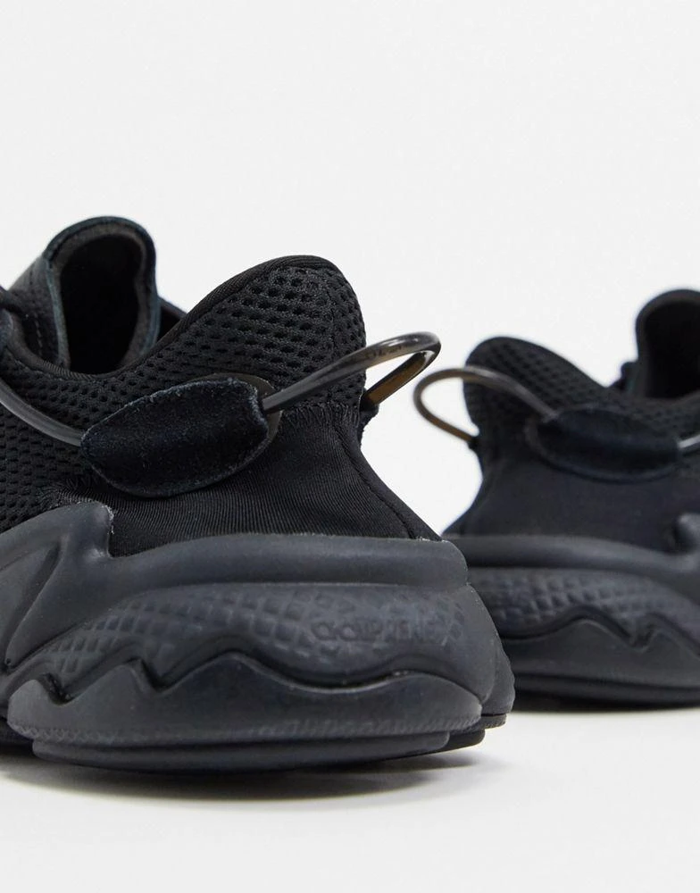商品Adidas|adidas Originals Ozweego trainers in black,价格¥934,第2张图片详细描述