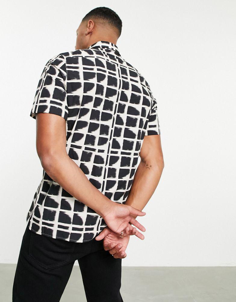 HUGO Ebor geo print short sleeve shirt in black商品第2张图片规格展示
