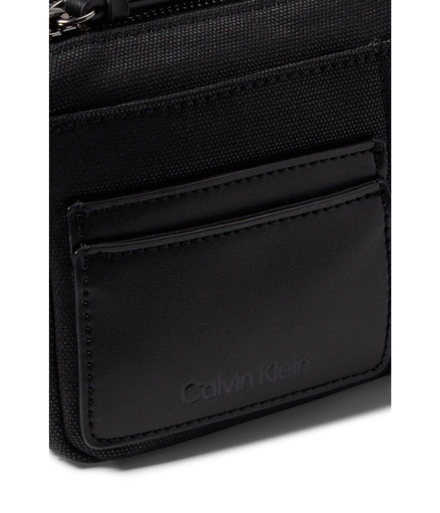 商品Calvin Klein|Jana Crossbody,价格¥381,第6张图片详细描述