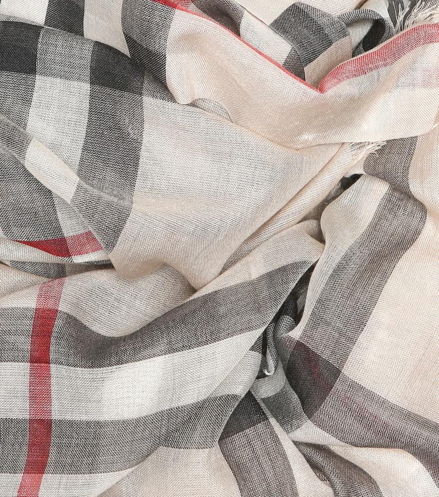 商品Burberry|格纹羊毛和真丝薄纱围巾,价格¥3101,第6张图片详细描述