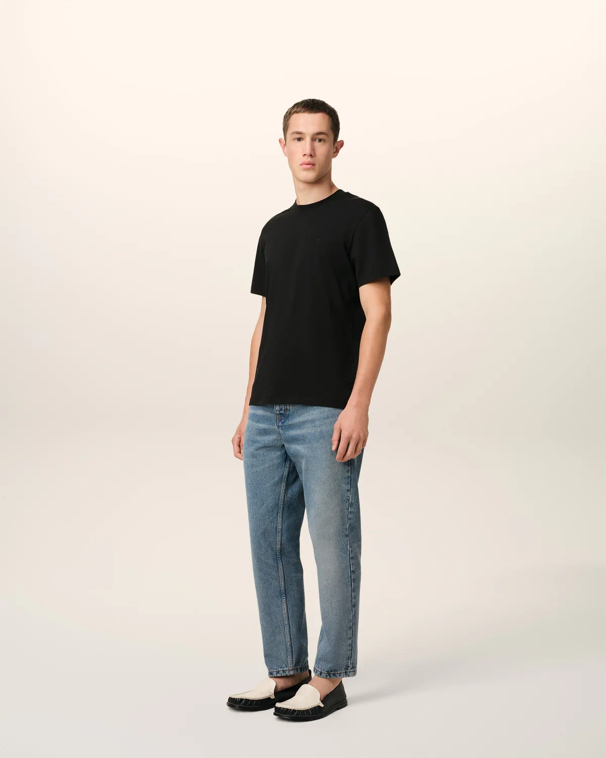 【预售】 AMI PARIS 25春夏 女士 短袖T恤 T-shirt Noir Ami de Coeur En Coton UTS003.724.001  商品