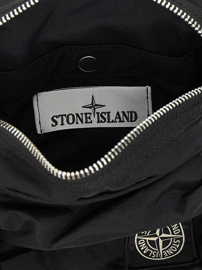 商品Stone Island|Logo Patch Shoulder Strap Crossbody Bags Black,价格¥1664,第4张图片详细描述