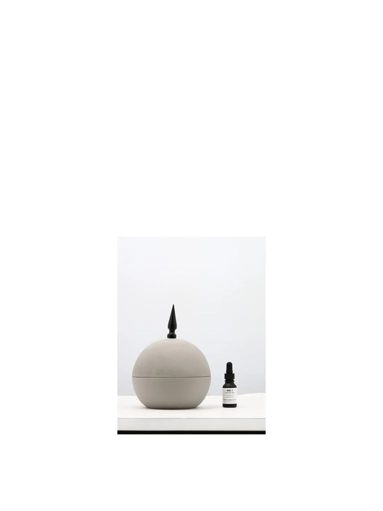 商品Photo/Genesis + Co|No. 1 Hashish Candles & Fragrances Grey,价格¥1603,第1张图片