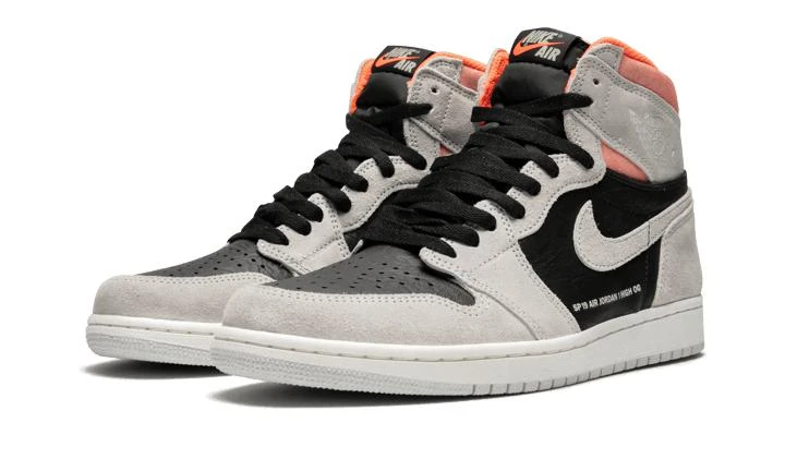 商品Jordan|男款 Air Jordan 1 High OG "Neutral Grey" 灰麂皮 字幕 标语 AJ1,价格¥2497-¥5582,第3张图片详细描述