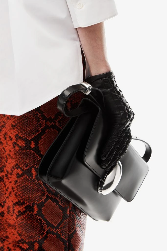 商品Alexander Wang|Dome Structured Flap Bag In Leather,价格¥6576,第3张图片详细描述