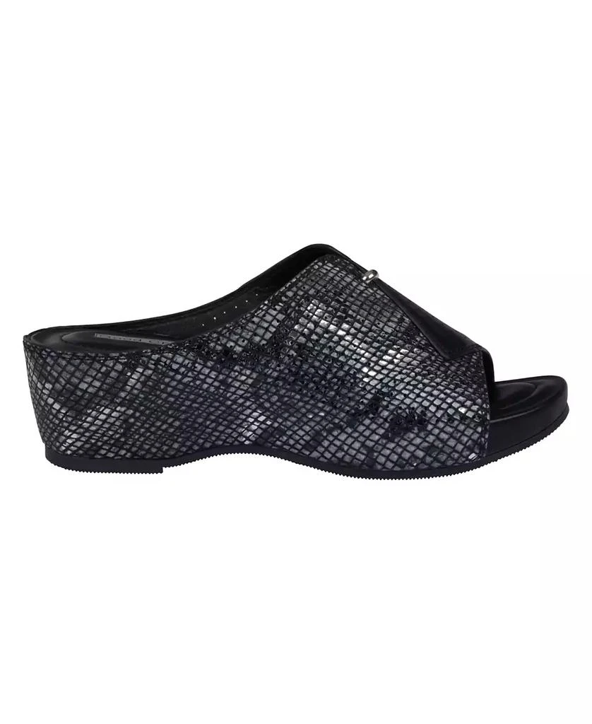商品GC Shoes|Women's Dacia Slip On Wedge Sandals,价格¥364,第2张图片详细描述