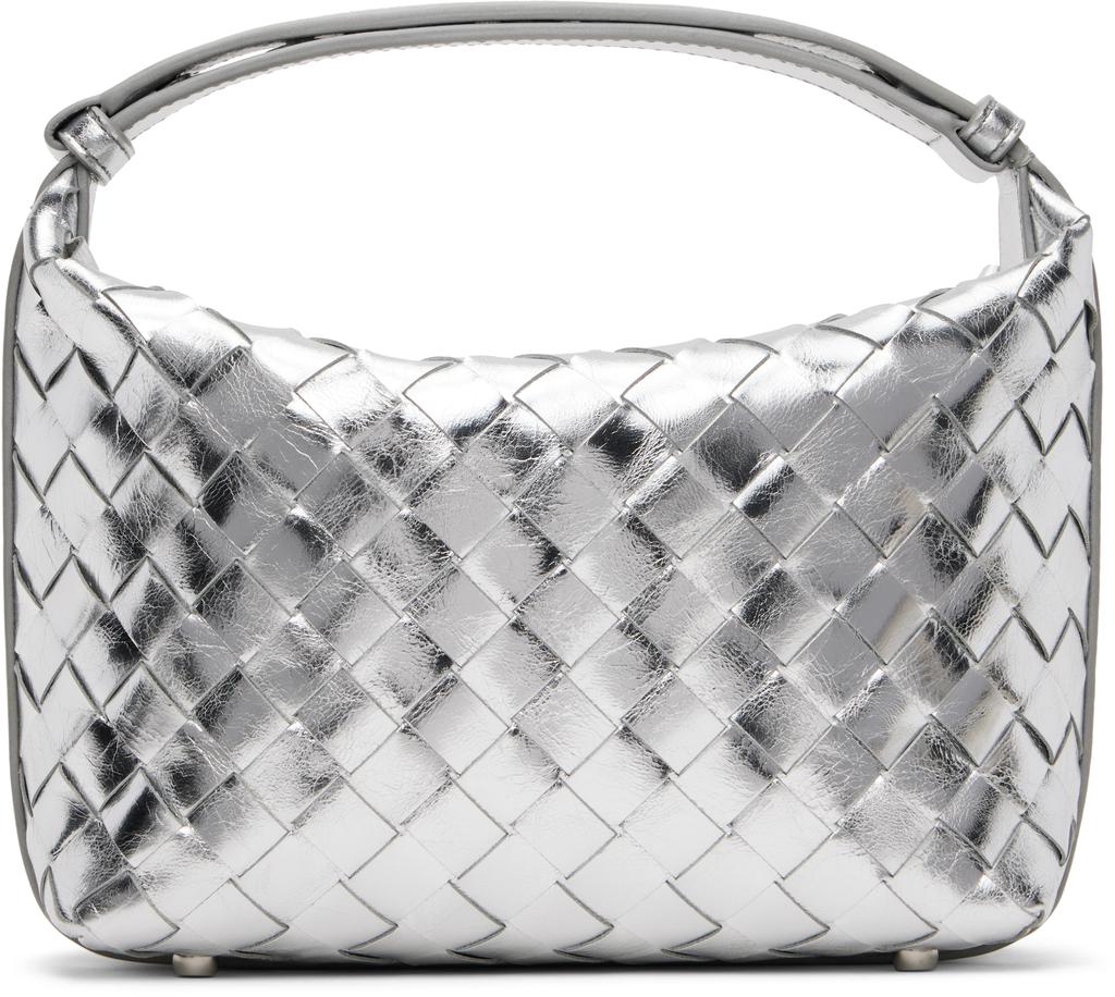 【関税込み】Bottega Veneta オフホワイト Wallace バッグ Bottega Veneta Wallace Leather Mini Handbag | italist