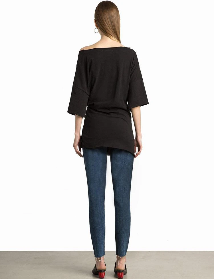 商品Pixie Market|Black Ring Belt Slouchy Tee,价格¥319,第3张图片详细描述