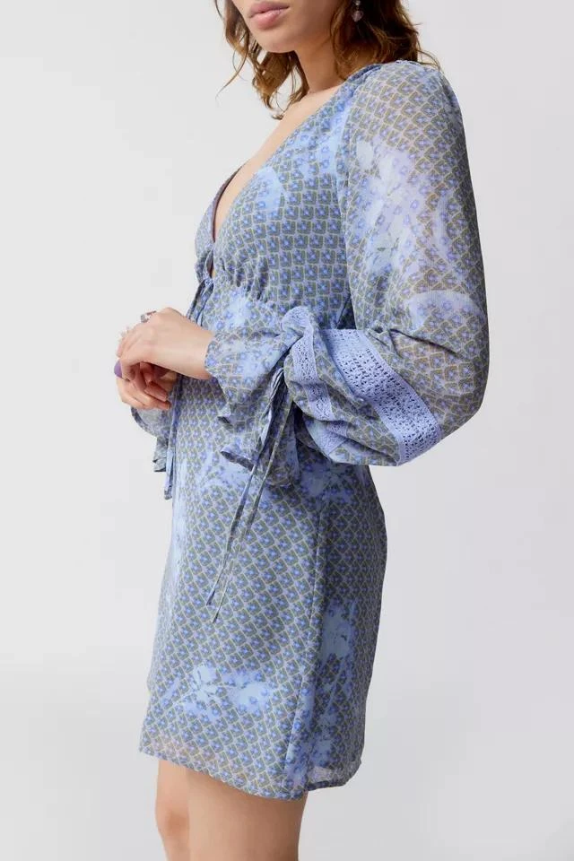 商品Urban Outfitters|UO Charlene Printed Long Sleeve Mini Dress,价格¥74,第3张图片详细描述
