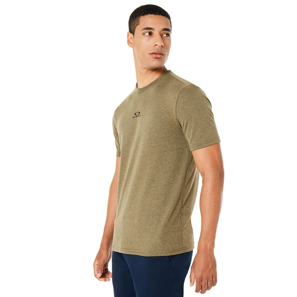 商品Oakley|Oakley Men's Bark New Short Sleeve Shirt,价格¥61,第2张图片详细描述