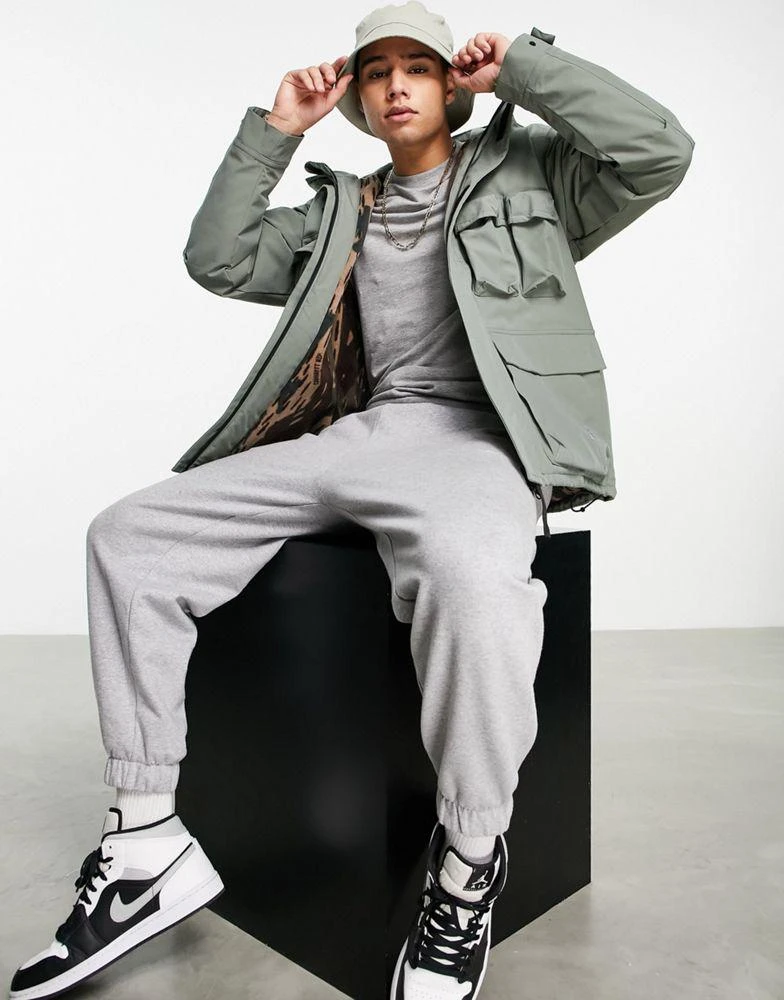 商品Carhartt|Carhartt WIP kilda fleece lined utility jacket in green,价格¥1771,第2张图片详细描述