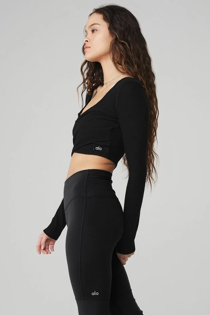 商品Alo|Amelia Luxe Long Sleeve Crop - Black,价格¥447,第3张图片详细描述