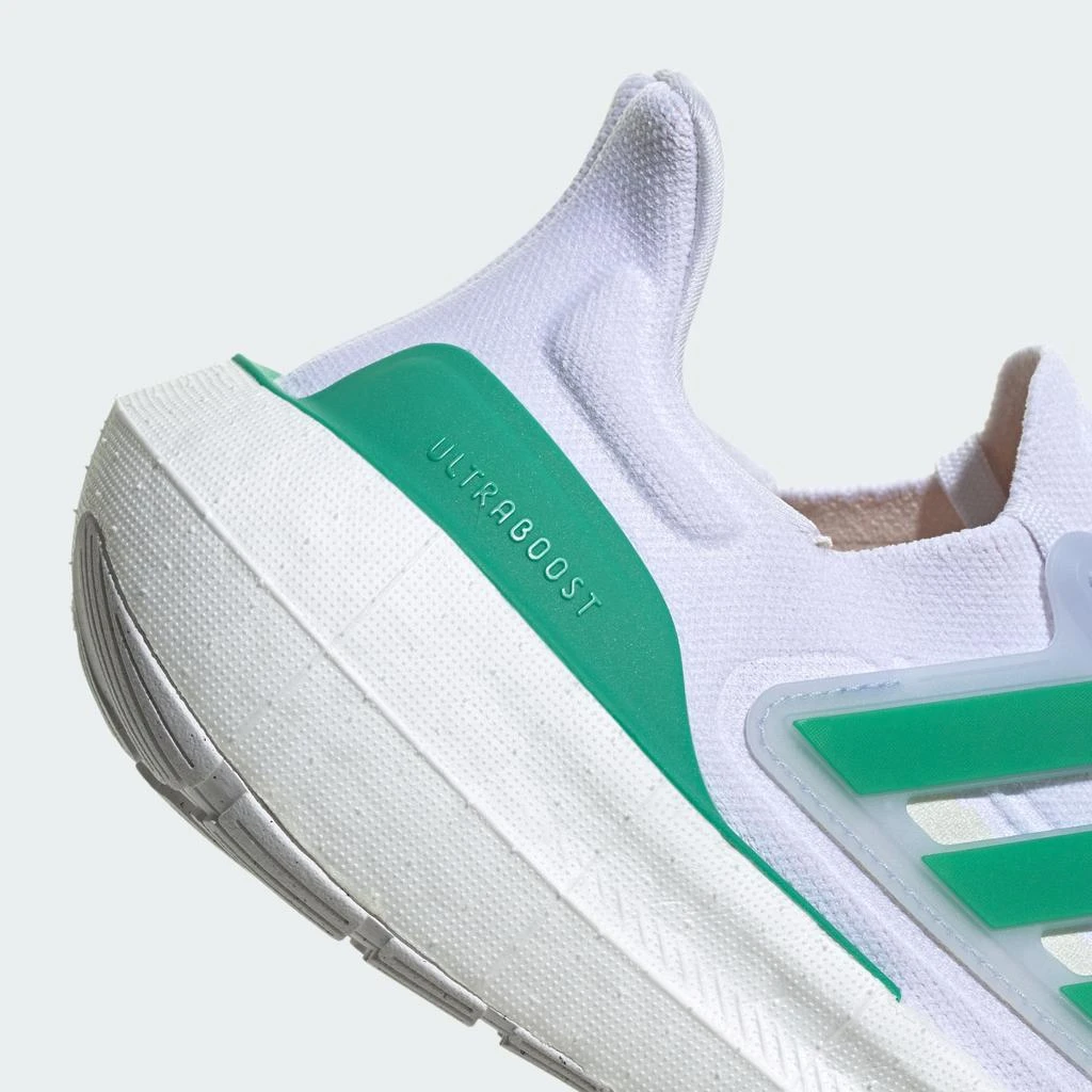 ULTRABOOST LIGHT SHOES 商品
