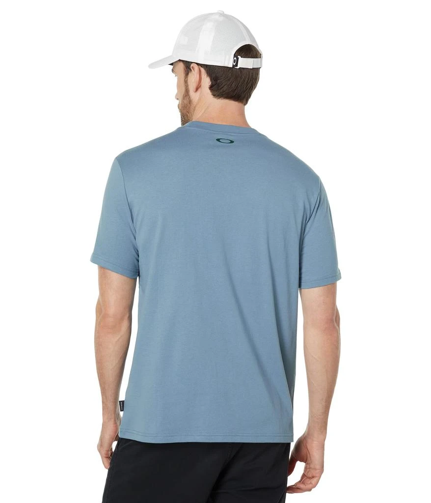 商品Oakley|Golf Flag Short Sleeve Tee,价格¥179,第2张图片详细描述