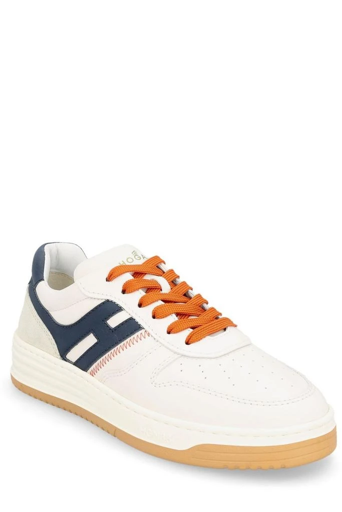商品hogan|Hogan Logo Patch Lace-Up Sneakers,价格¥2591,第2张图片详细描述
