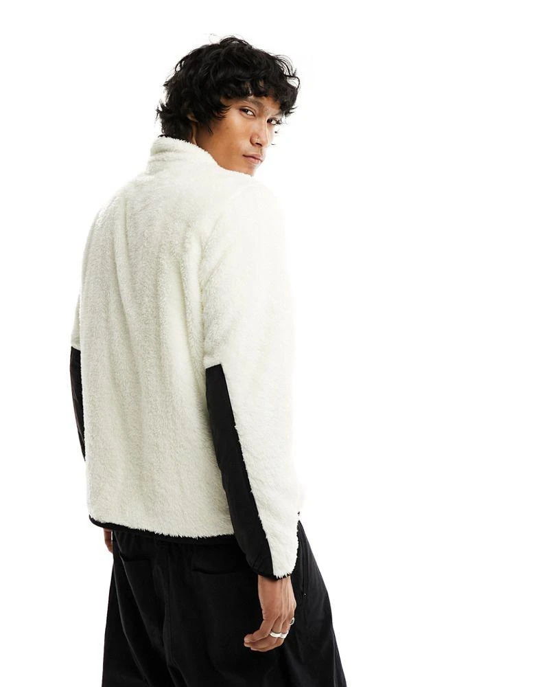 商品Timberland|Timberland high pile fleece borg jacket in off white,价格¥666,第4张图片详细描述