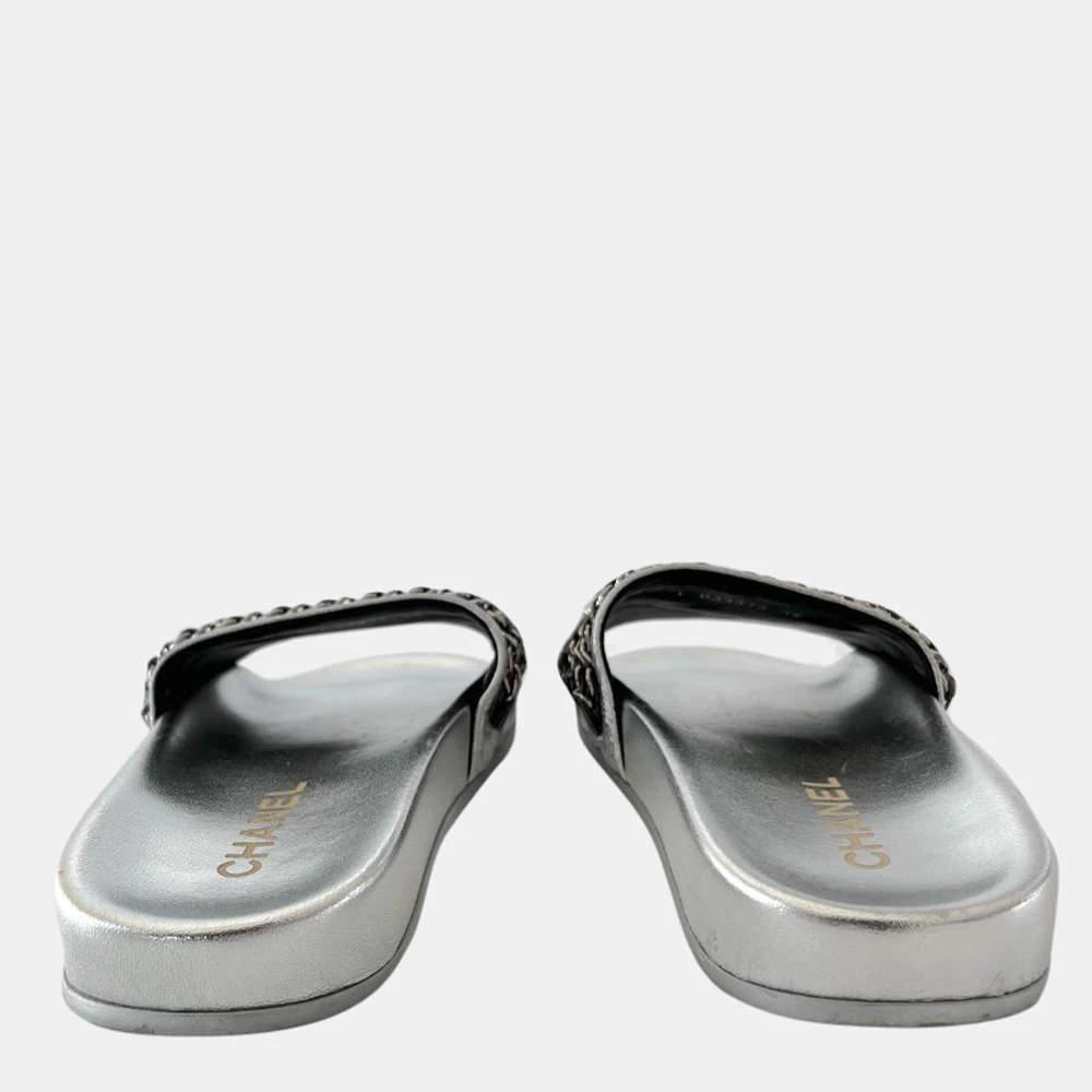 商品[二手商品] Chanel|Chanel Silver Leather Chain Detail Interlocking CC Logo Slides Sandals Size EU 38,价格¥5947,第4张图片详细描述