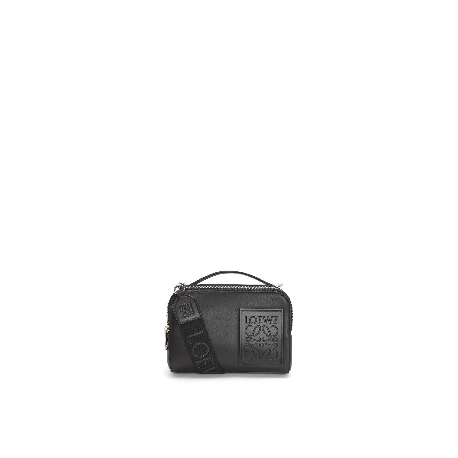 商品Loewe|【预售】 罗意威 25春夏 男士 收纳包 缎面牛皮革迷你相机斜挎包 C565R41X01-1100 ,价格¥8839,第1张图片