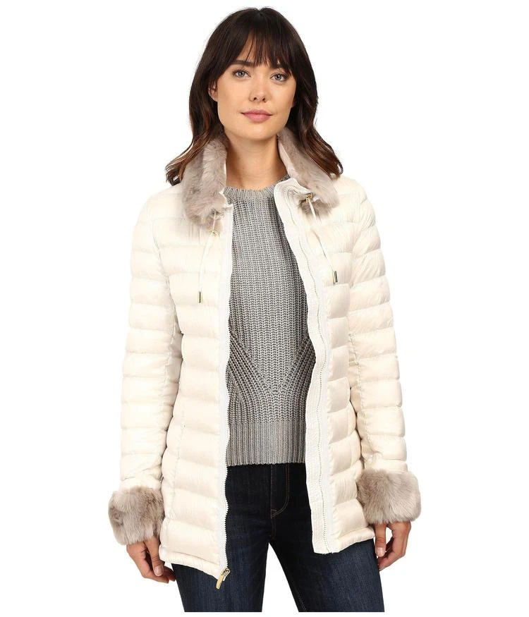 商品Via Spiga|Short Puffer with Detachable Chic Faux Fur Collar,价格¥1250,第5张图片详细描述