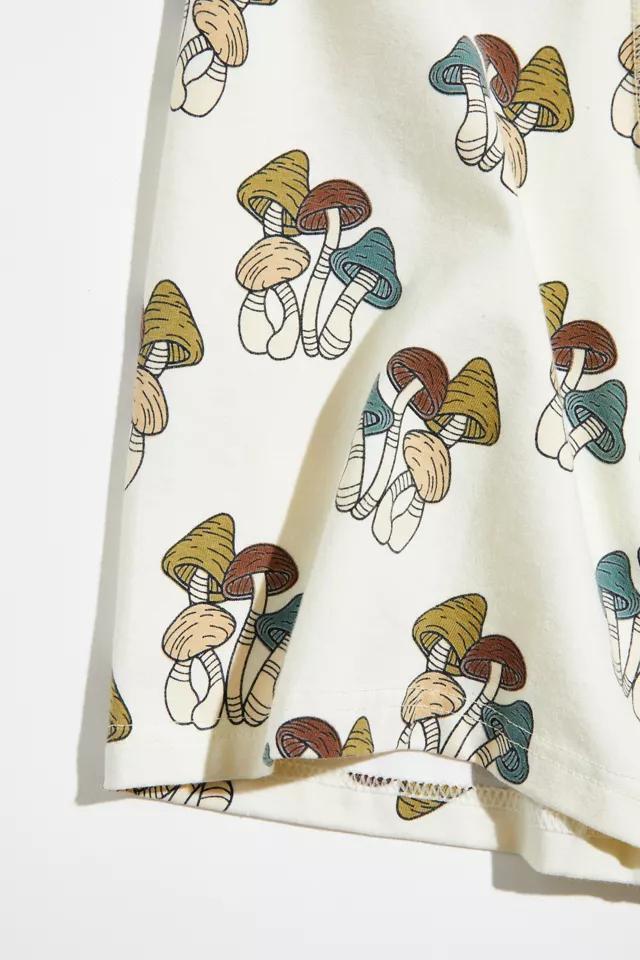商品Urban Outfitters|Mushroom Allover Print Fitted Boxer Short,价格¥105,第5张图片详细描述