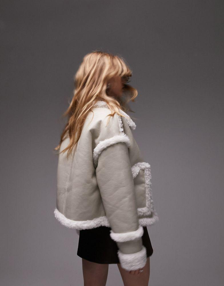 Topshop faux leather cropped car coat with faux fur trims in white商品第4张图片规格展示