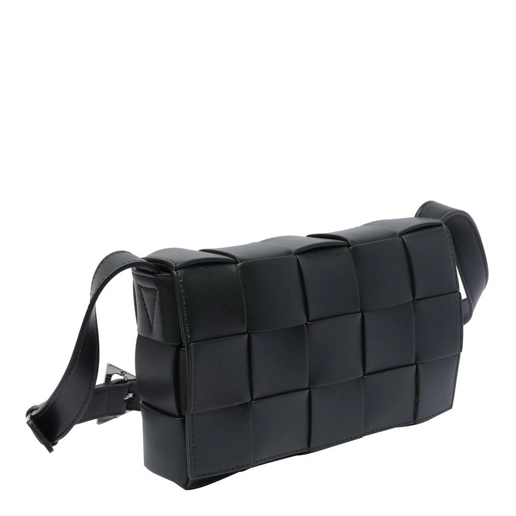 商品Bottega Veneta|Bottega Veneta Cassette Woven Medium Shoulder Bag,价格¥20936,第3张图片详细描述