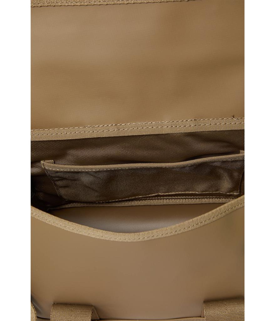 商品Lacoste|Technical Small Messenger Crossbody Bag,价格¥522,第5张图片详细描述