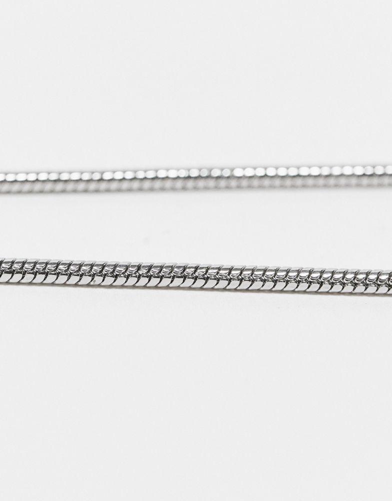 商品Reclaimed Vintage|Reclaimed Vintage necklace with oversized cross in black,价格¥114,第4张图片详细描述